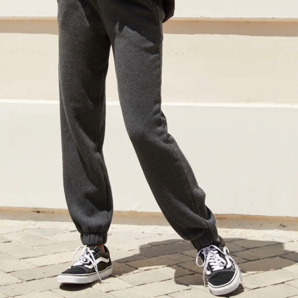 ISO!! Do Not Buy! Brandy Melville Rosa Sweatpants